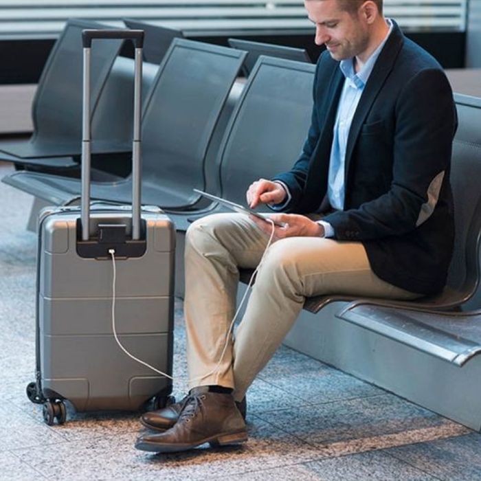 Чемодан Victorinox Travel Lexicon Titanium S Global USB (Vt602104) изображение 11