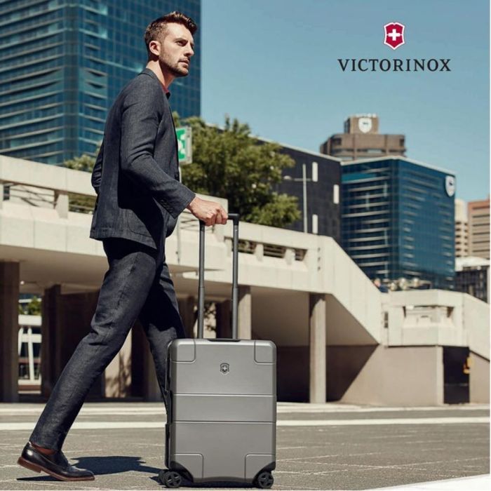 Чемодан Victorinox Travel Lexicon Titanium S Global USB (Vt602104) изображение 2