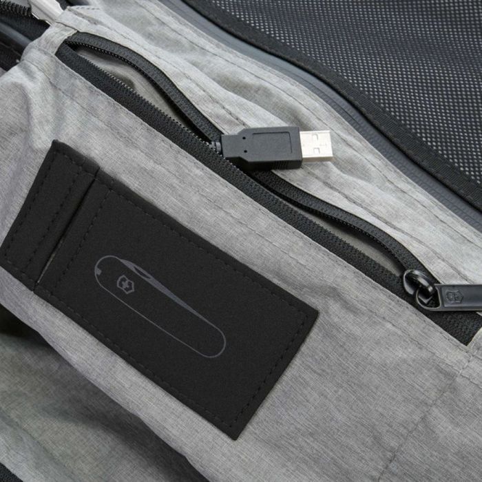 Чемодан Victorinox Travel Lexicon Titanium S Global USB (Vt602104) изображение 7