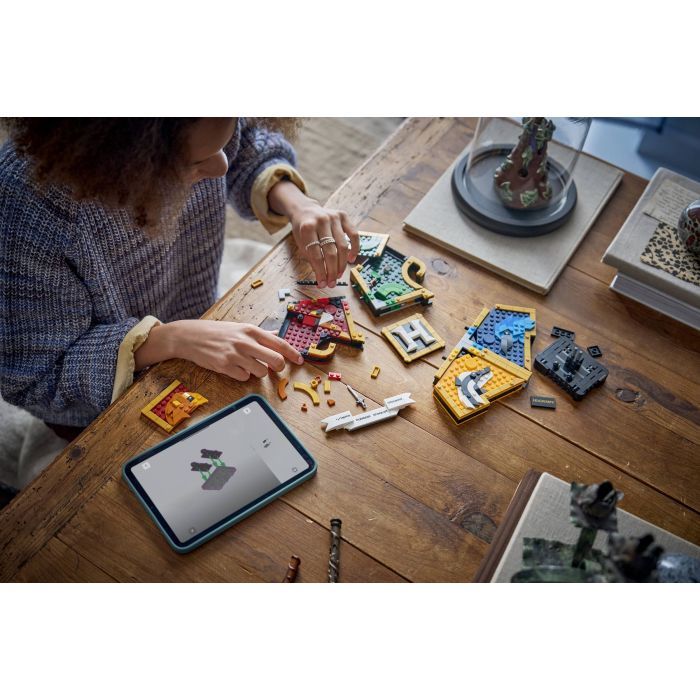 Конструктор LEGO Harry Potter Герб общежития Хогвартса (76462) изображение 8