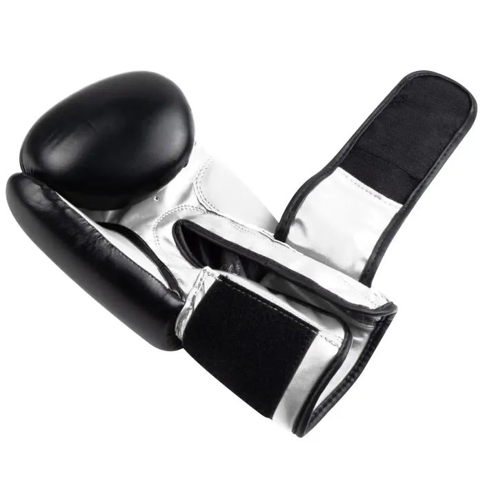 Боксерські рукавички PowerPlay 3004 Classic Чорні 8 унцій (PP_3004_8oz_Black) зображення 6