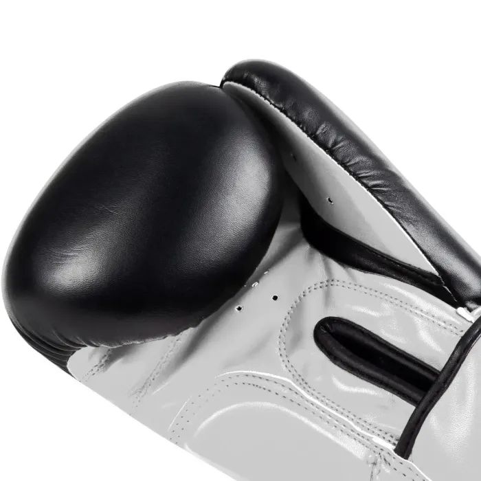 Боксерські рукавички PowerPlay 3004 Classic Чорні 8 унцій (PP_3004_8oz_Black) зображення 7