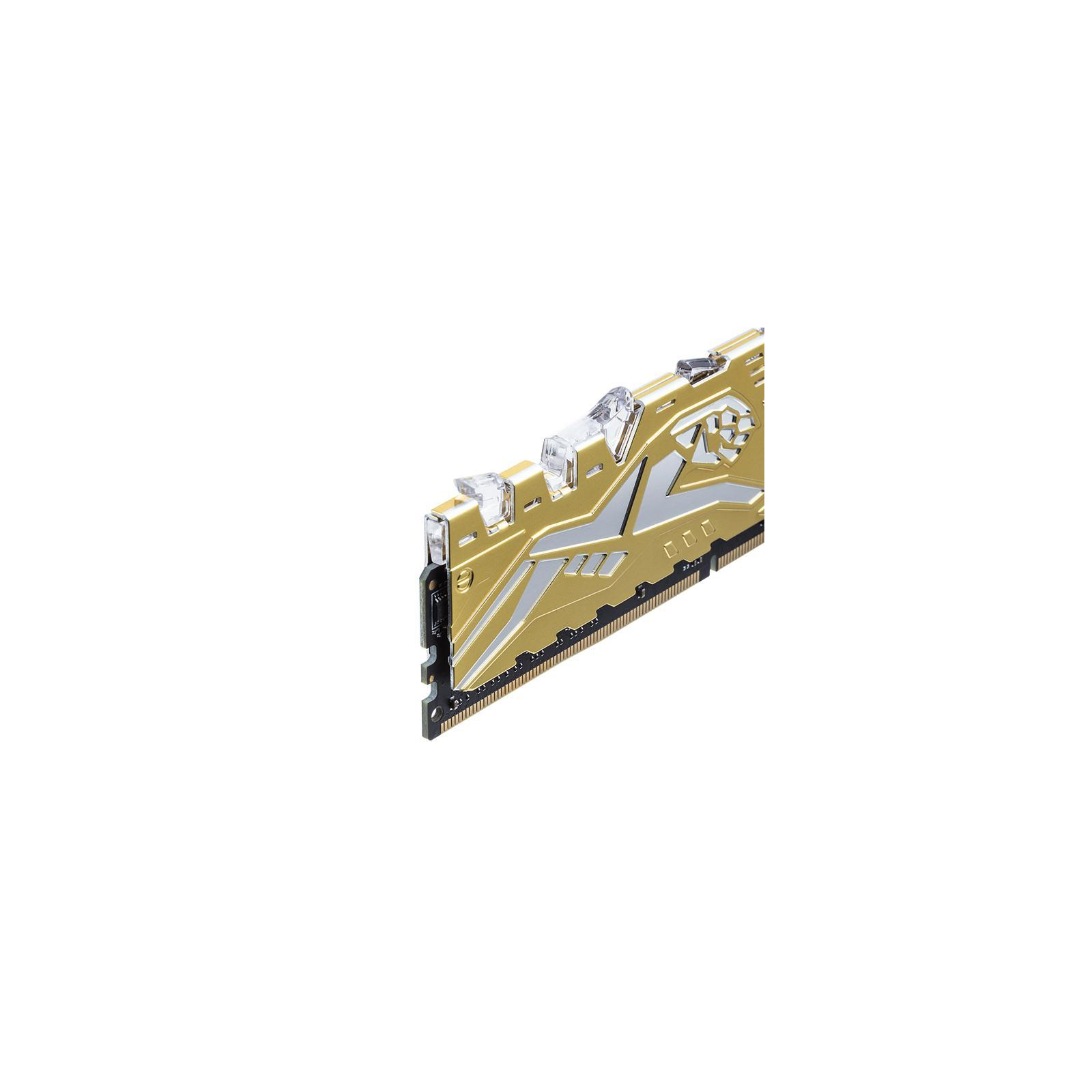 Модуль пам'яті для комп'ютера DDR4 16GB (2x8GB) 3000 MHz Panther Rage RGB Silver-Golden Apacer (EK.16G2Z.GJMK2) зображення 3