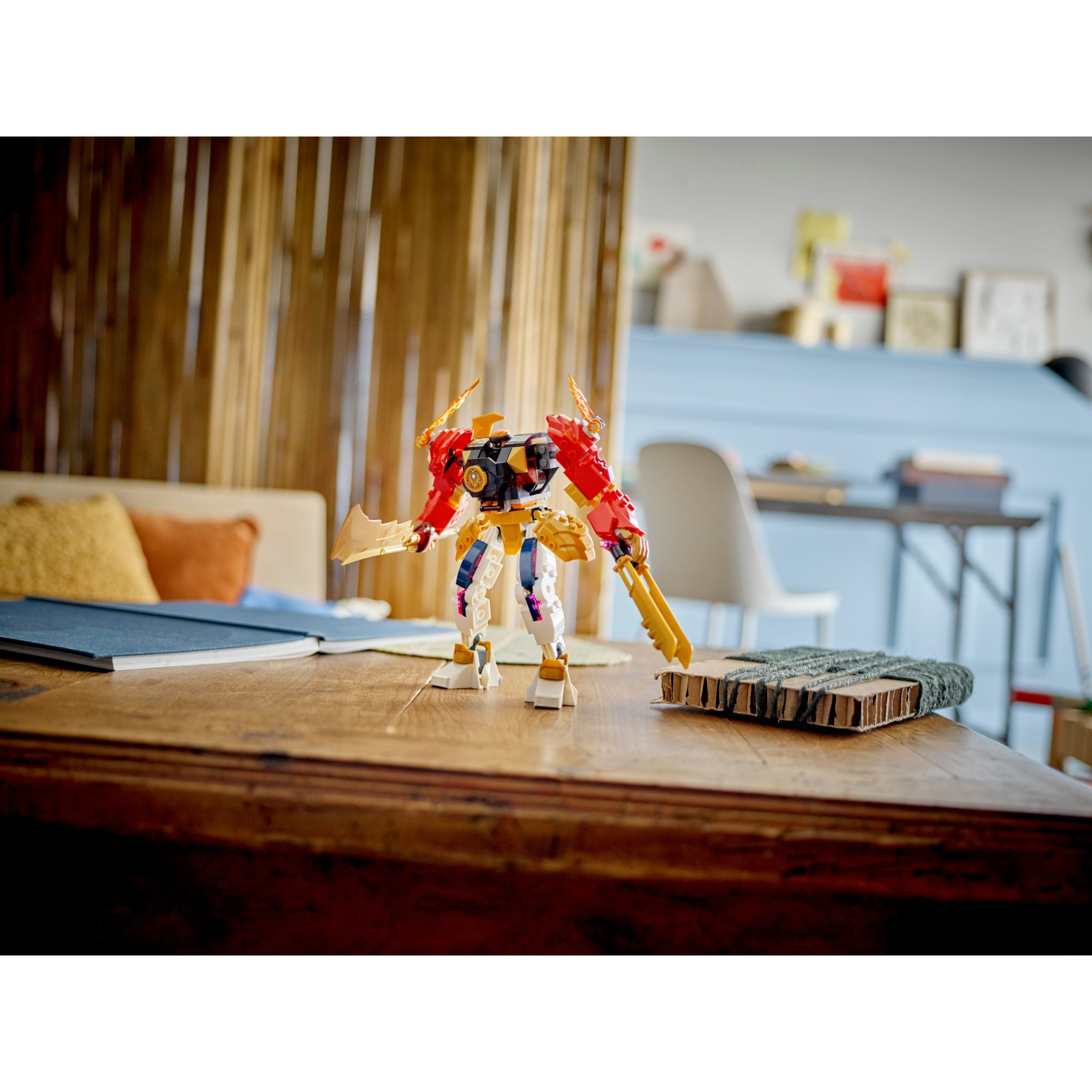 Конструктор LEGO NINJAGO Робот огненной стихии Кая 322 деталей (71806) изображение 7