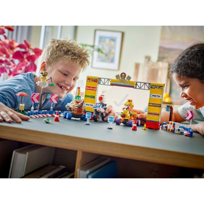Конструктор LEGO Super Mario Mario Kart – Baby Peach & Grand Prix. Набор (72036) изображение 10