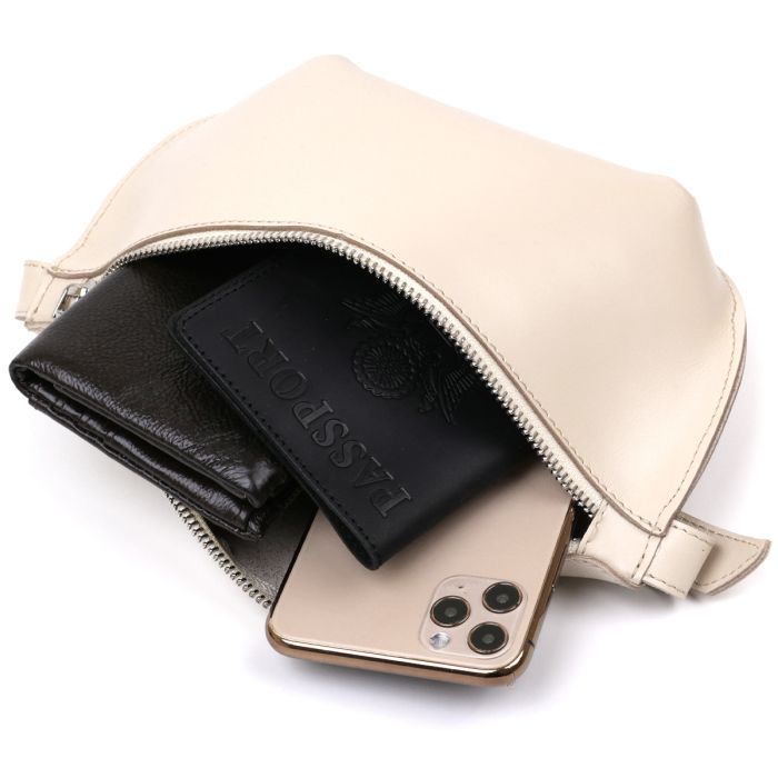 Сумка Shvigel Бананка из натуральной кожи Бежевая (16391) изображение 5