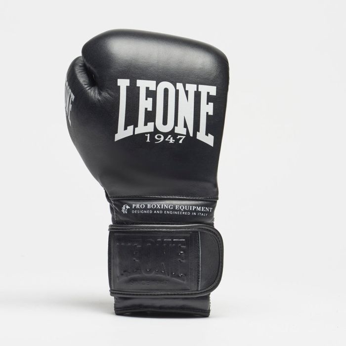Боксерские перчатки Leone GN111 The Greatest Black 18 унцій (GN111_Black_18oz) изображение 4