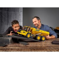 Конструктор LEGO Technic Самосвал Volvo 6 х 6 2193 детали (42114) изображение 10