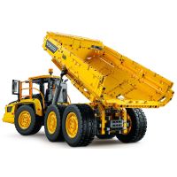 Конструктор LEGO Technic Самосвал Volvo 6 х 6 2193 детали (42114) изображение 4