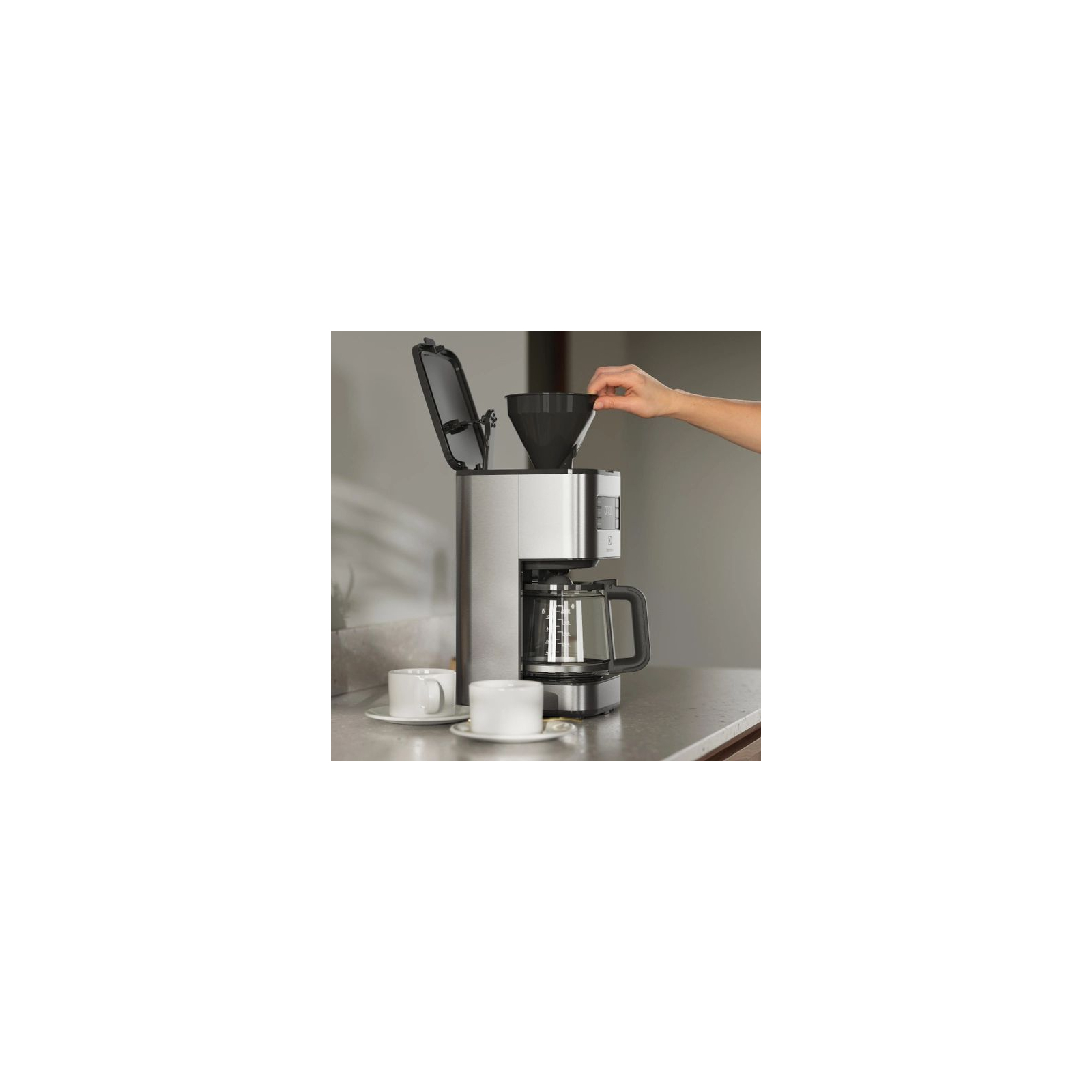 Капельная кофеварка Electrolux E5CM1-6ST изображение 6