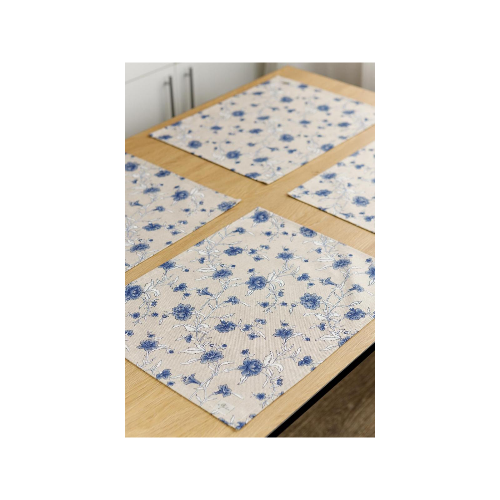 Серветка на стіл Прованс Квіти синій Господиня 35х45 см (4823093451810) зображення 3