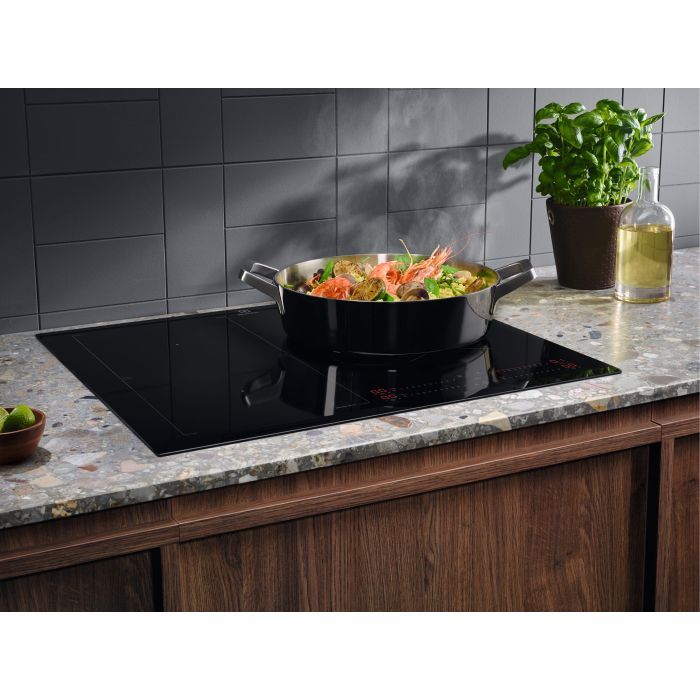 Варочная поверхность Electrolux EIS62453 изображение 2