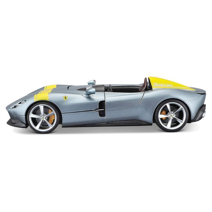 Масштабная модель автомобиля Bburago Автомодель серии R&P – Ferrari Monza SP1, 1:18 (18-16013) изображение 3