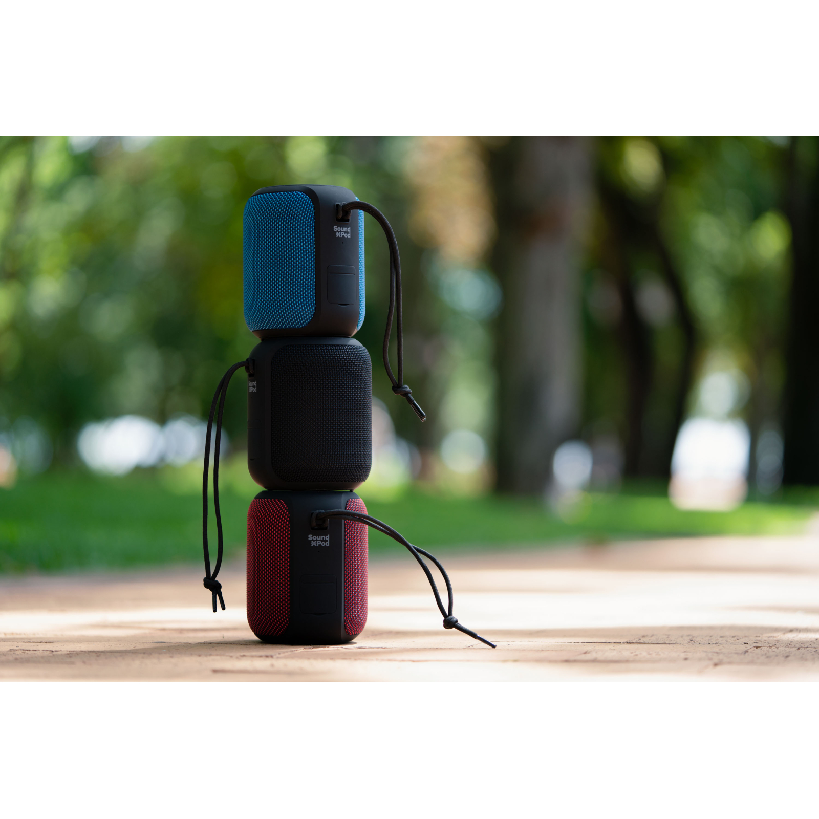 Акустическая система 2E SoundXPod TWS MP3 Wireless Waterproof Red (2E-BSSXPWRD) изображение 8