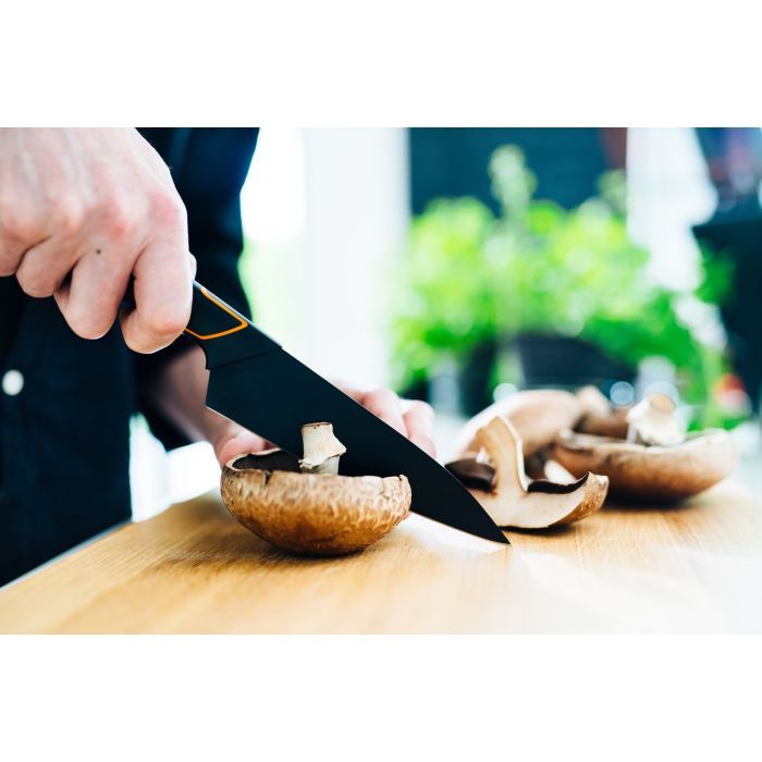 Кухонный нож Fiskars Edge поварской 19 см Black (1003094) изображение 3