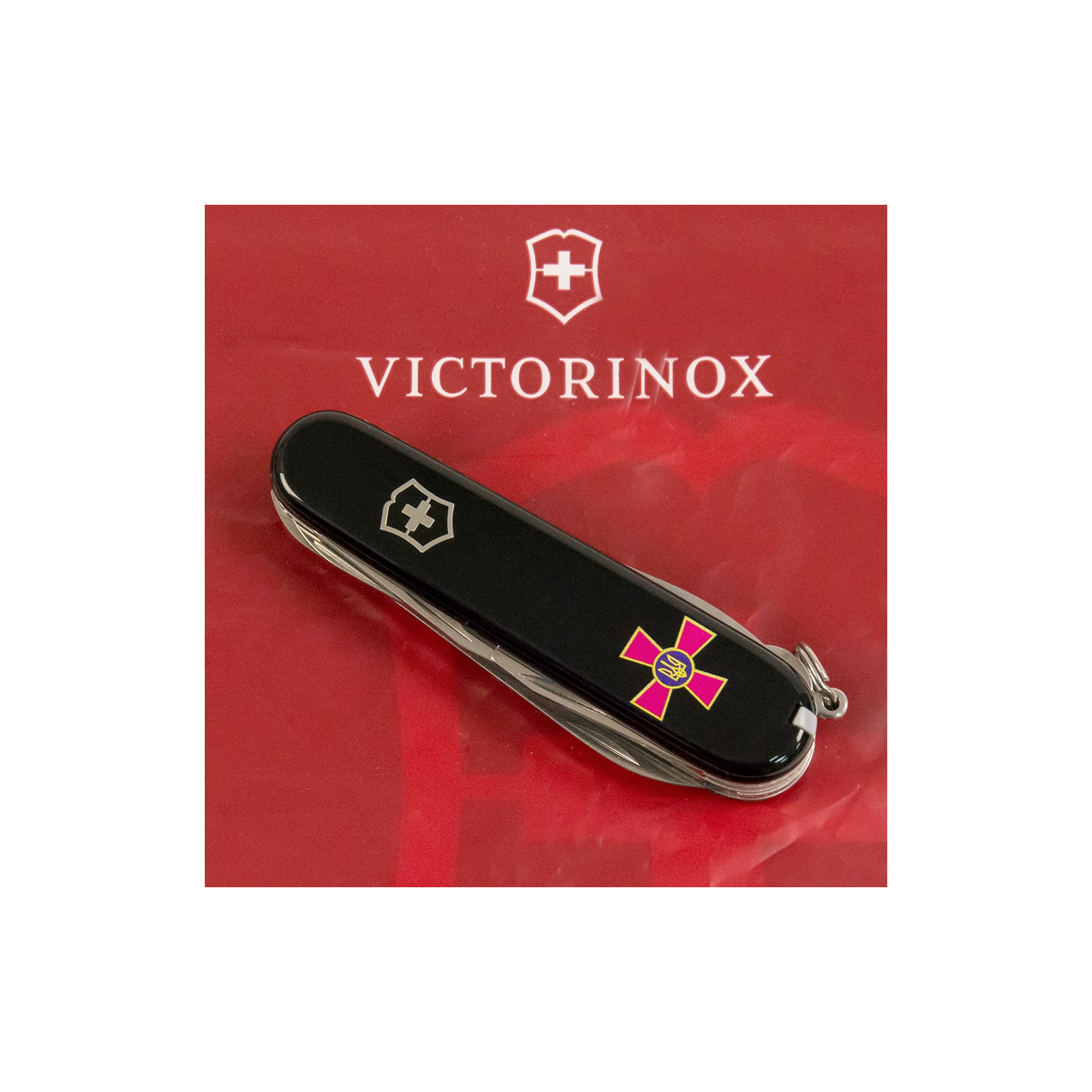 Нож Victorinox Huntsman Army Black "Емблема СВ ЗСУ" (1.3713.3_W0020u) изображение 3