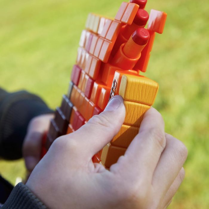 Іграшкова зброя Hasbro Бластер-сокира NERF Minecraft Firebrand (F8953) зображення 4