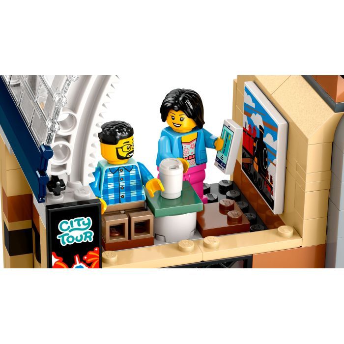 Конструктор LEGO City Центральный железнодорожный вокзал (60469) изображение 6