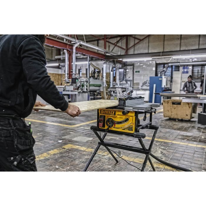 Циркулярна пила DeWALT 2000 Вт, 4800 об/хв, 250х30мм, 26.5 кг (DWE7492) зображення 9