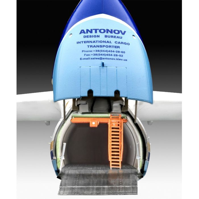 Сборная модель Revell Грузовой самолет Ан-225 Мрия. Масштаб 1:144 (RVL-04958) изображение 7