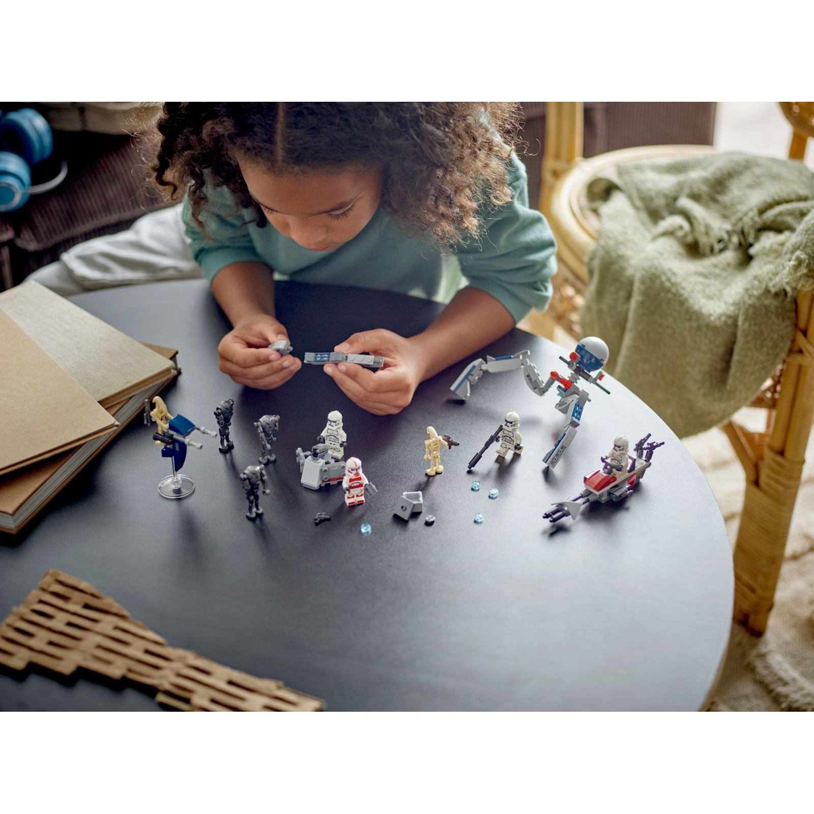 Конструктор LEGO Star Wars Клоны-пехотинцы и Боевой дроид. Боевой набор 215 деталей (75372) изображение 7