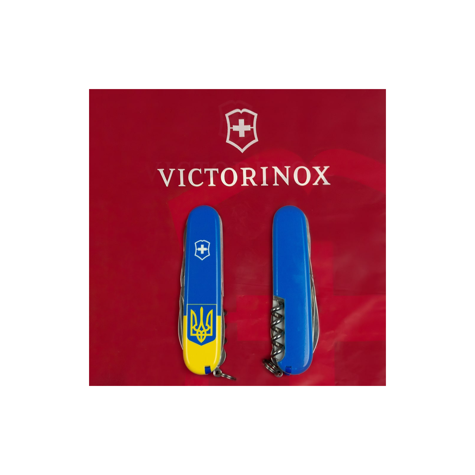 Нож Victorinox Huntsman Ukraine 91 мм Чорний Тризуб готичний білий (1.3713.3_T0630u) изображение 11