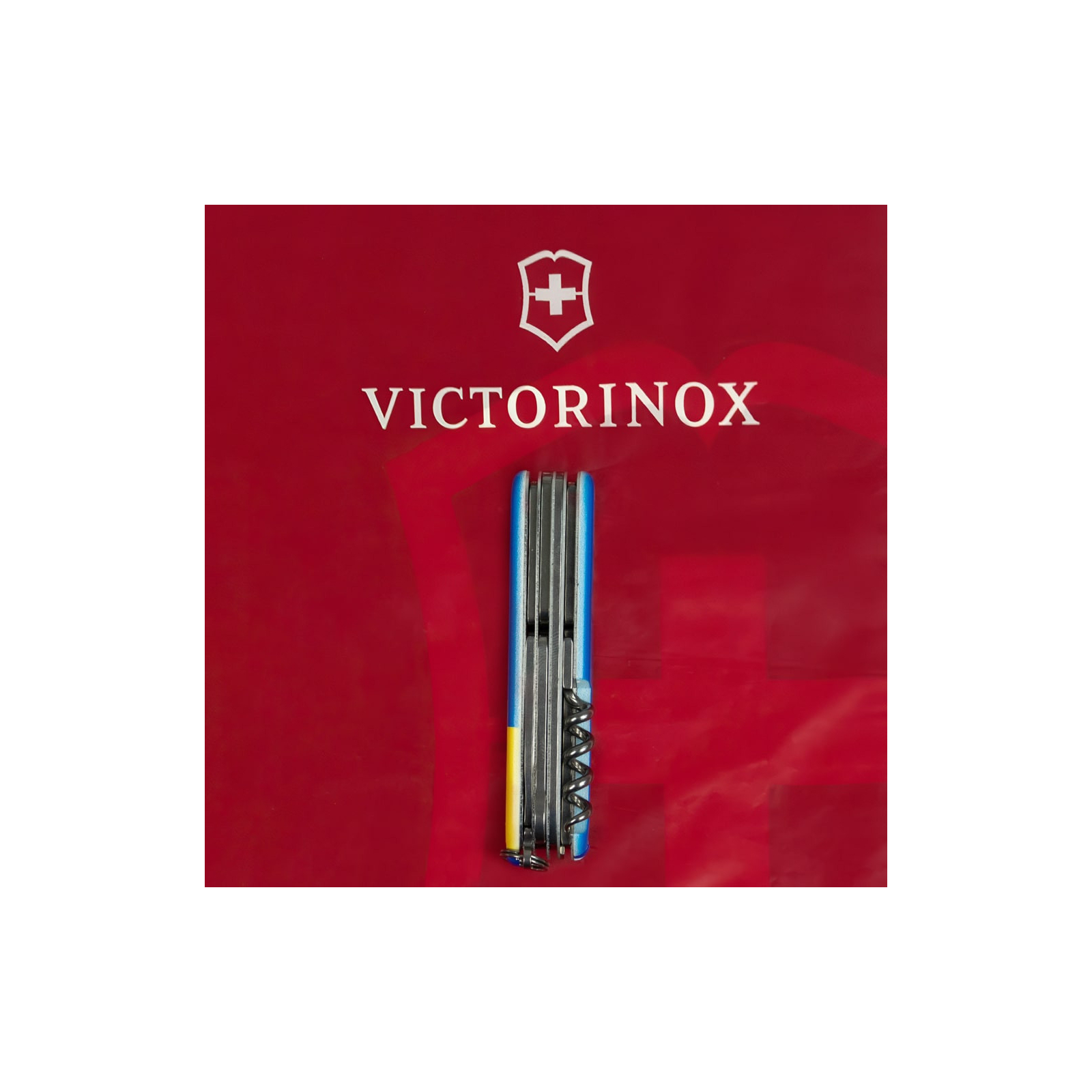 Нож Victorinox Huntsman Ukraine 91 мм Чорний Тризуб готичний білий (1.3713.3_T0630u) изображение 8