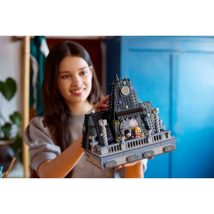 Конструктор LEGO Wednesday Комната Комната Венздей и Энид (76781) изображение 11