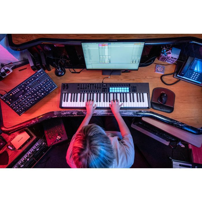 MIDI-клавіатура Novation Launchkey 61 MK4 (236473) зображення 10