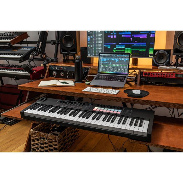 MIDI-клавіатура Novation Launchkey 61 MK4 (236473) зображення 11