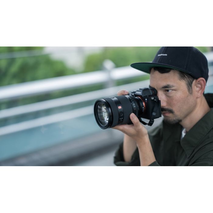 Объектив Sony 28-70mm f/2.0 GM for NEX FF (SEL2870GM.SYX) изображение 2