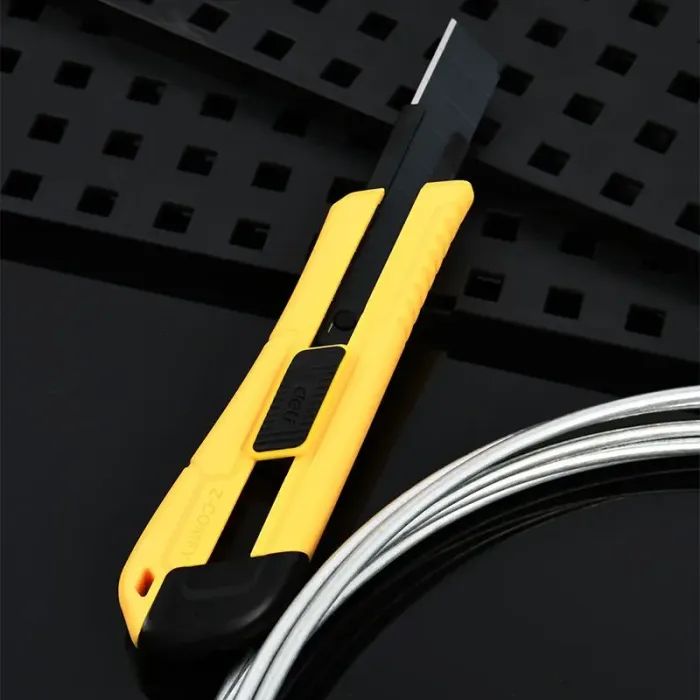 Нож канцелярский Deli 18 мм (EDL018) изображение 5