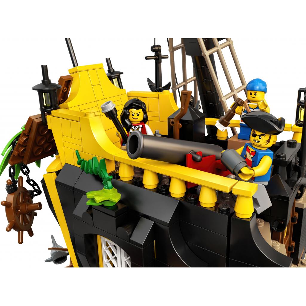 Конструктор LEGO Ideas Пираты из залива Барракуды 2545 деталей (21322) изображение 11