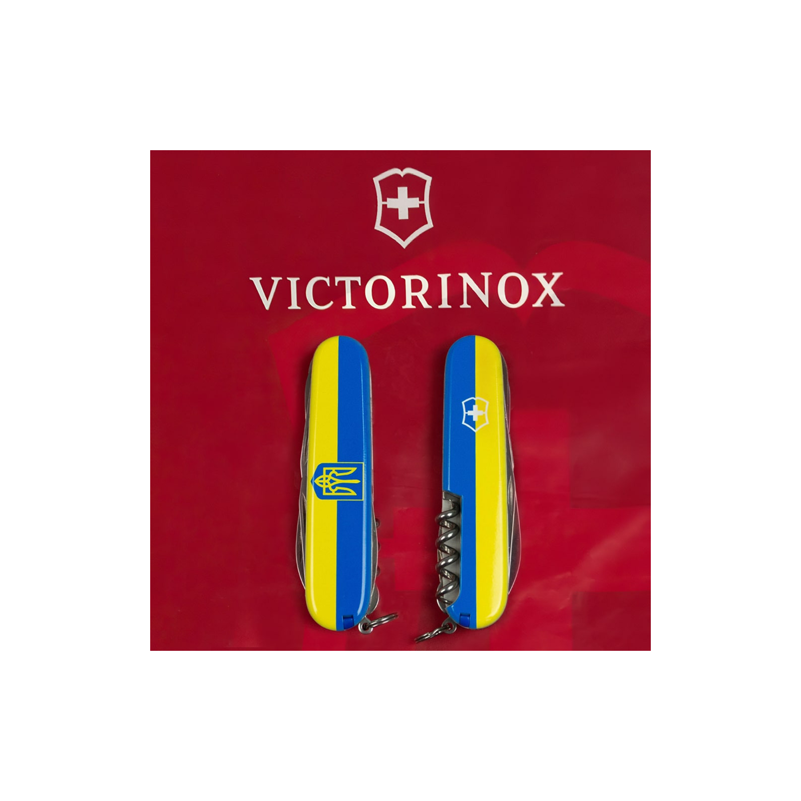Нож Victorinox Huntsman Ukraine 91 мм Чорний Великий Герб України (1.3713.3_T0400u) изображение 11