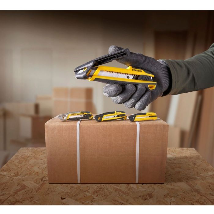 Нож монтажный Stanley 18 мм, сегментный (STHT10501-0) изображение 3