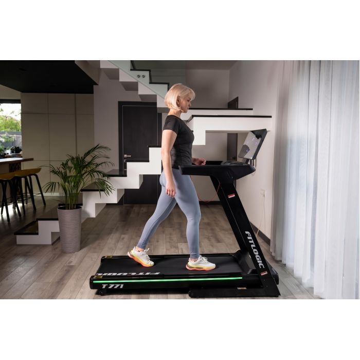 Беговая дорожка FitLogic T771 изображение 7