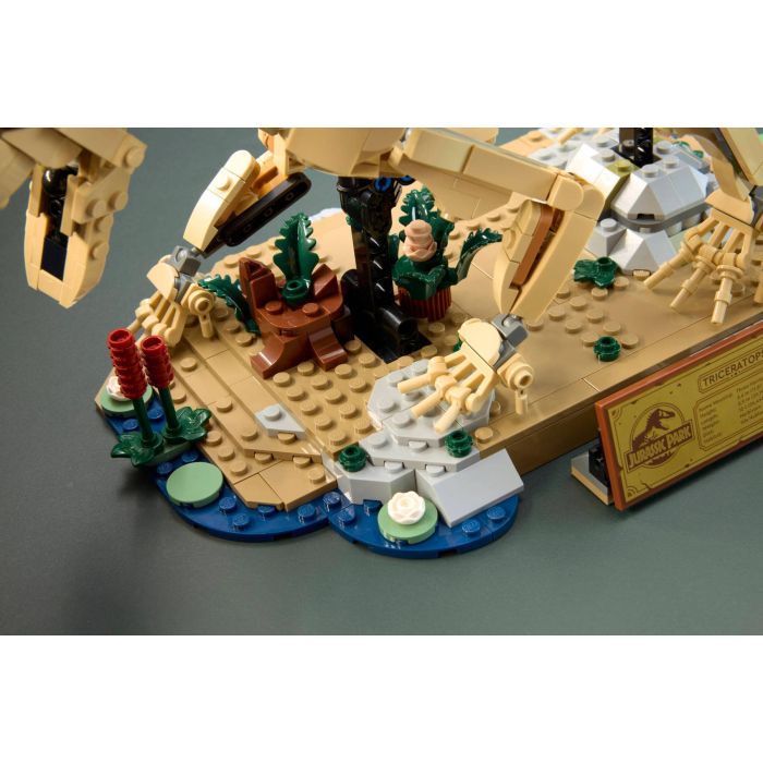 Конструктор LEGO Jurassic Park Окаменелости динозавров: Трицератопс (77985) изображение 16