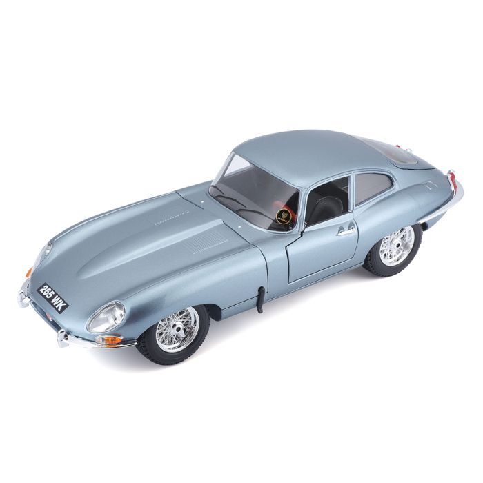 Масштабна модель автомобіля Bburago Автомодель - Ferrari Racing - SF-24, 1:43 (18-12044) зображення 6