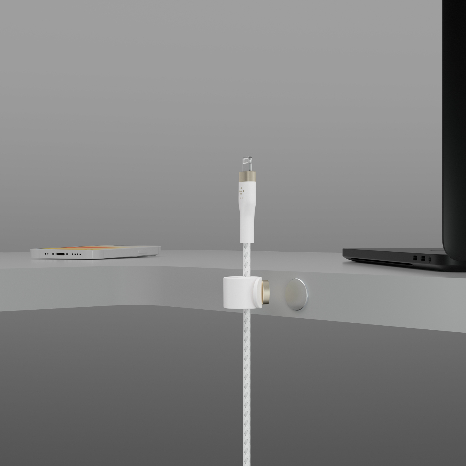 Дата кабель USB 2.0 AM to Lightning 1.0m white Belkin (CAA010BT1MWH) изображение 4