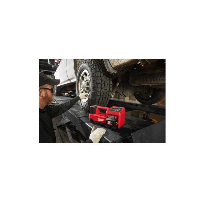Автомобільний компресор Milwaukee M18 BI-0 (без АКБ та ЗП) (4933478706) зображення 4