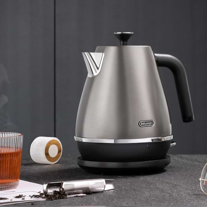 Электрочайник DeLonghi KBIN 2001 TB изображение 10