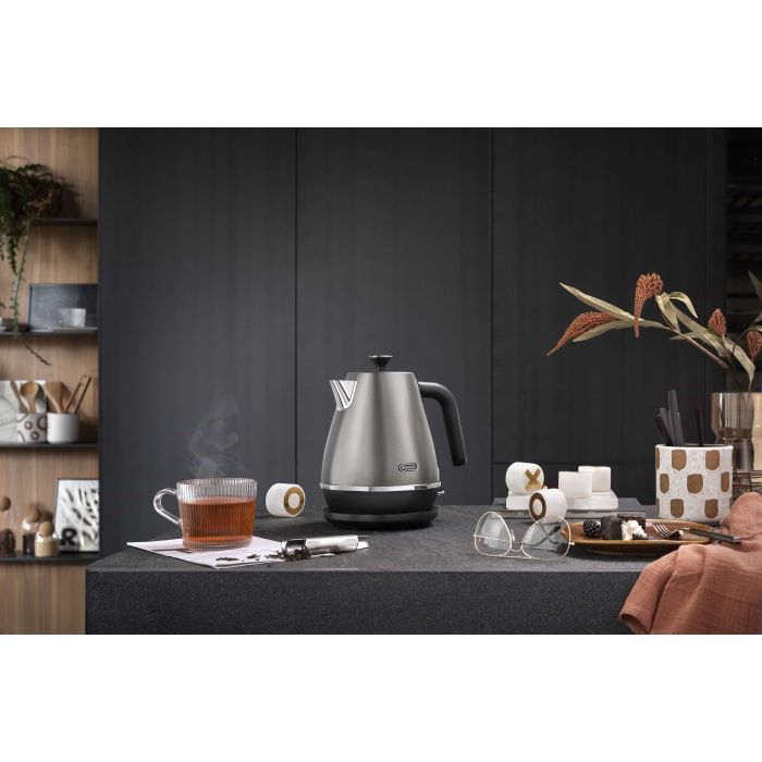 Электрочайник DeLonghi KBIN 2001 TB изображение 7