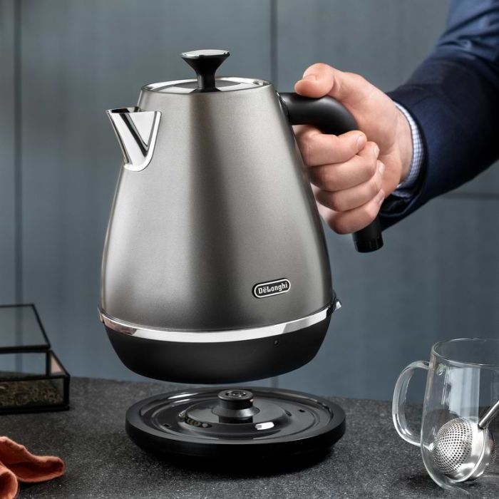 Электрочайник DeLonghi KBIN 2001 TB изображение 9