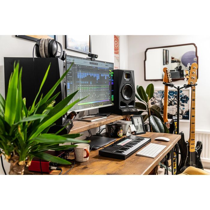 MIDI-клавіатура Novation Launchkey Mini 37 MK4 (236477) зображення 10