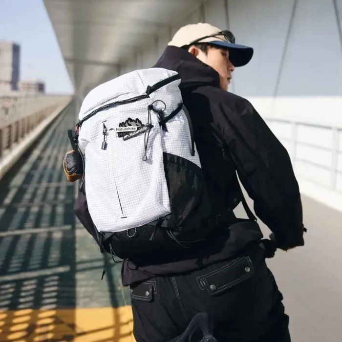 Рюкзак туристический Naturehike Helium CNK2300BB017, 25 л, білий (6976507665001) изображение 4