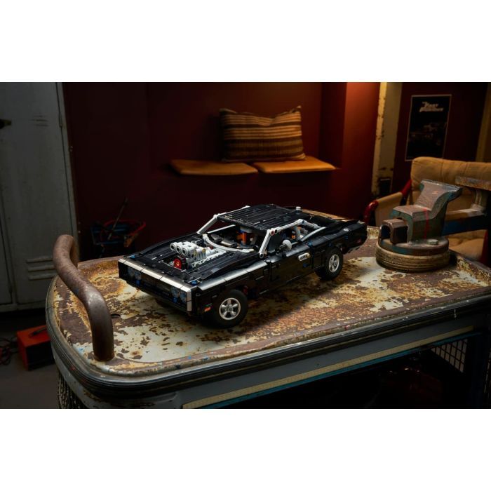 Конструктор LEGO Technic Форсаж Автомобиль Dodge Charger R/T (42231) изображение 12