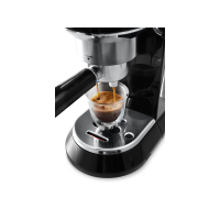 Рожковая кофеварка эспрессо DeLonghi EC 680 BK (EC680BK) изображение 4
