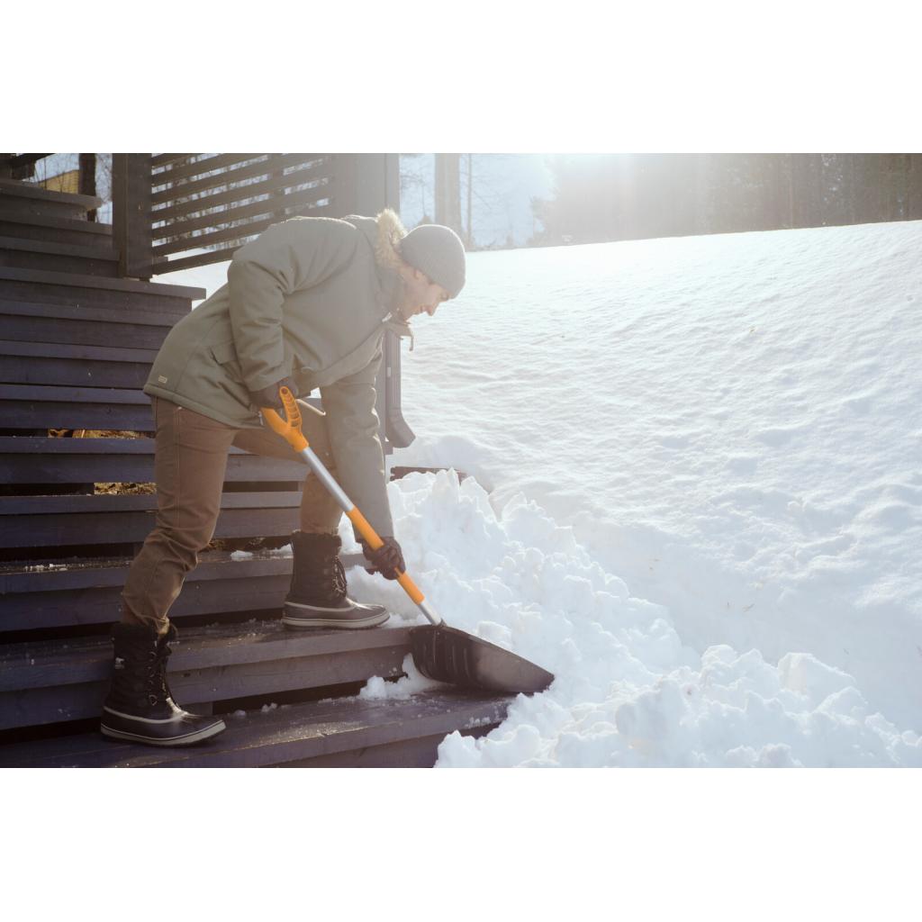 Лопата Fiskars для снігу SnowXpert (1003468) зображення 6