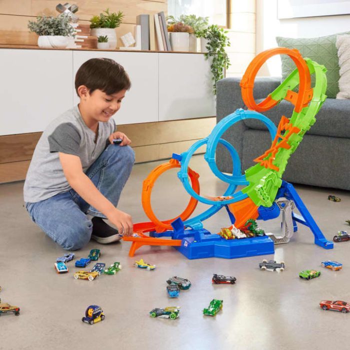 Автотрек Hot Wheels Безумные виражи и петли (HXR70) изображение 6