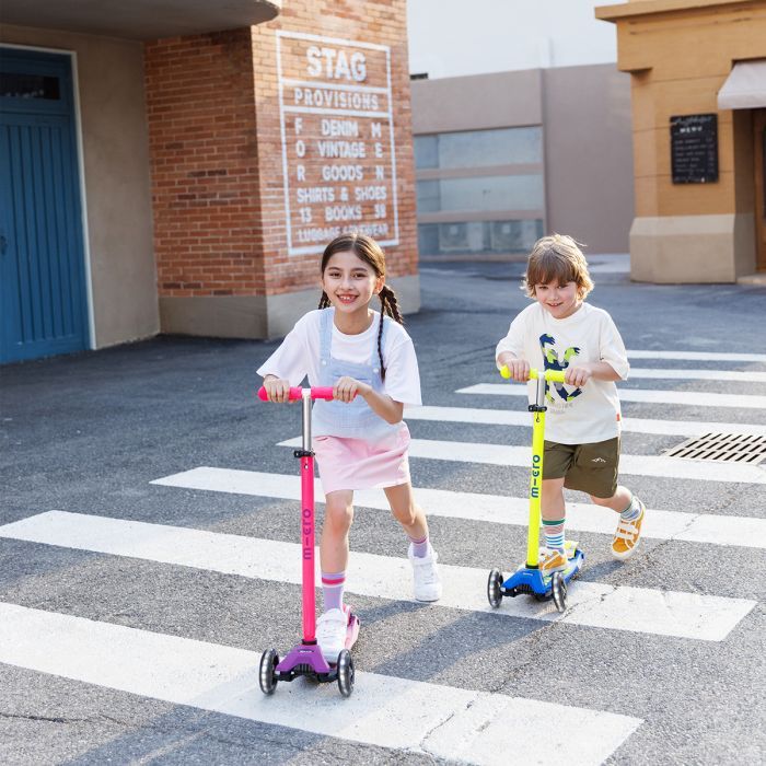 Самокат Micro Maxi Deluxe Neon LED" Ультра рожевий" (MMD233) изображение 9